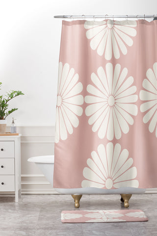 Colour Poems Retro Daisy XXVI Shower Curtain And Mat