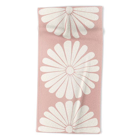 Colour Poems Retro Daisy XXVI Beach Towel