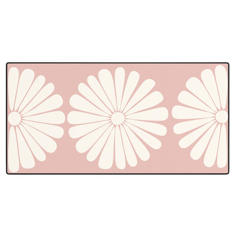 Colour Poems Retro Daisy XXVI Desk Mat