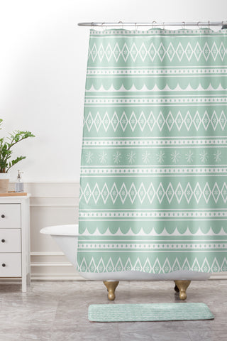 CraftBelly Retro Holiday Mint Shower Curtain And Mat