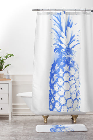 Deb Haugen blu pineapple Shower Curtain And Mat