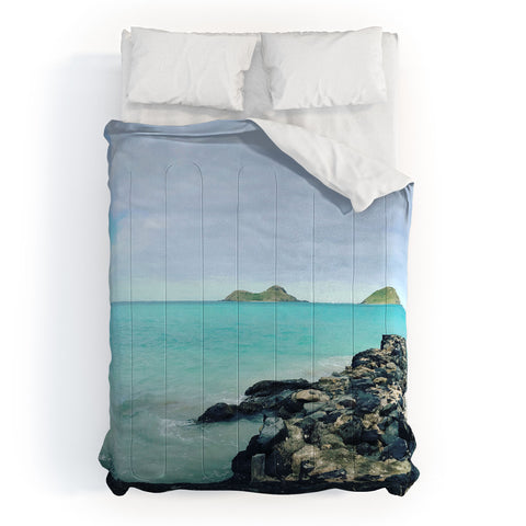 Deb Haugen island dream Comforter