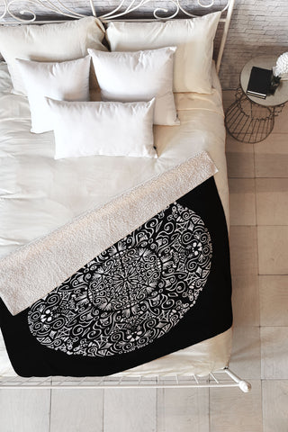 Deniz Ercelebi Doodle circle 1 Fleece Throw Blanket