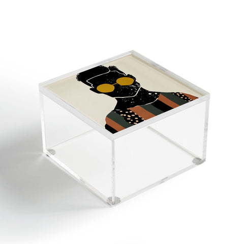 Domonique Brown Black Hair No 7 Acrylic Box
