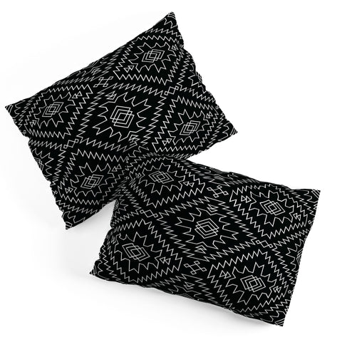 Fimbis NavNa Black and White 1 Pillow Shams