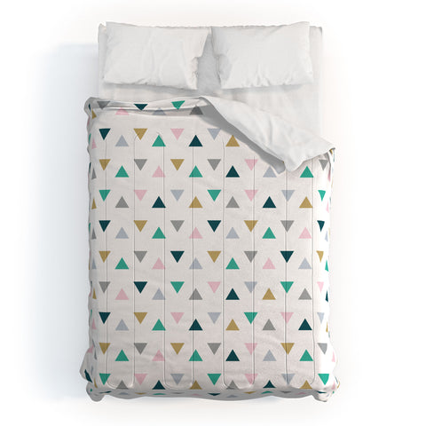 Fimbis Scandi Triangles Comforter