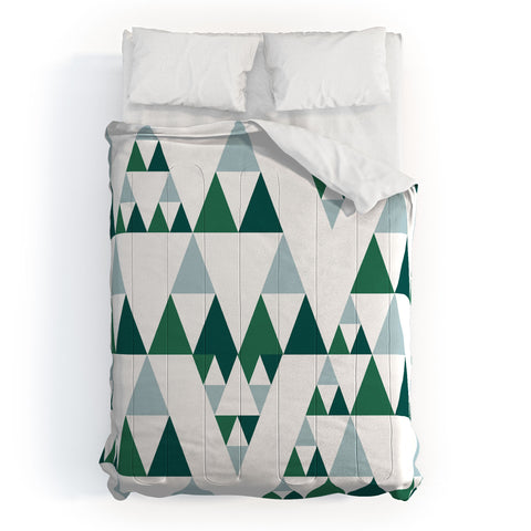 Gabriela Fuente Christmas Chic Comforter