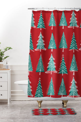 Gabriela Fuente Classic Winter Shower Curtain And Mat