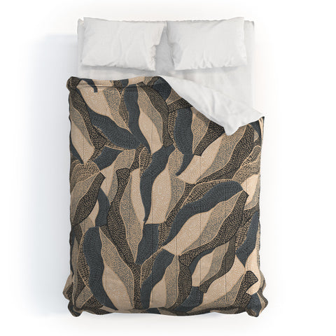 Gabriela Fuente Fuzz Comforter