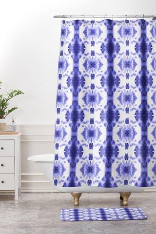 Gabriela Fuente going north Shower Curtain And Mat