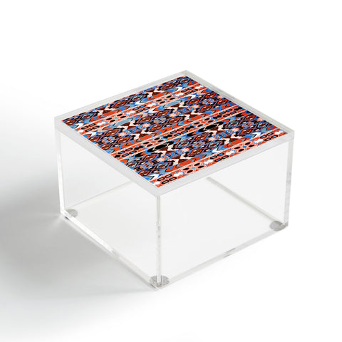 Gabriela Fuente Ujarak Acrylic Box