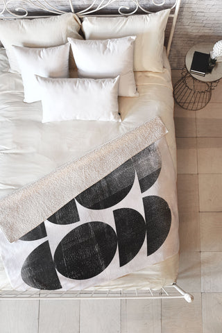 GalleryJ9 Black and White Mid Century Modern Circles Fleece Throw Blanket