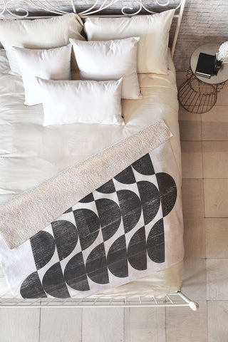 GalleryJ9 Mid Century Modern Op Art Black and White Pattern Fleece Throw Blanket