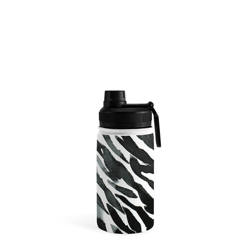Georgiana Paraschiv BWAbstract 01 Water Bottle