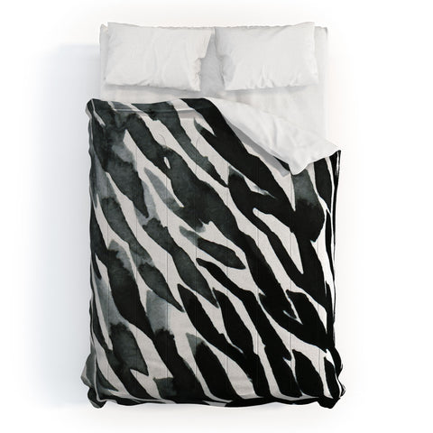 Georgiana Paraschiv BWAbstract 01 Comforter