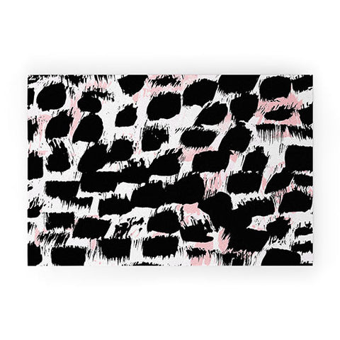 Georgiana Paraschiv BWAbstract 02 Welcome Mat