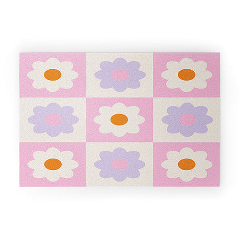 Grace Retro Flower Pattern S Welcome Mat