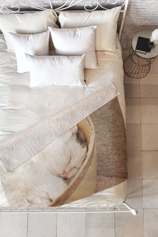 Happee Monkee Cute Sleepy Cat Fleece Throw Blanket