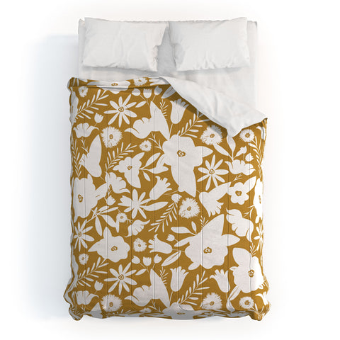 Heather Dutton Finley Floral Goldenrod Comforter