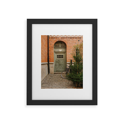 Hello Twiggs Knockknock Framed Art Print