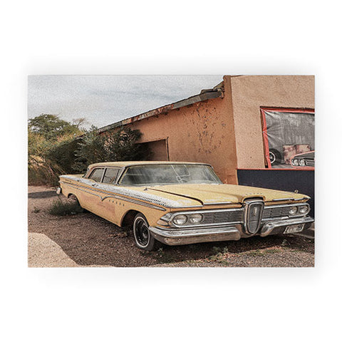 Henrike Schenk - Travel Photography Vintage American Car Art Print Famous Route 66 Scene Arizona Welcome Mat