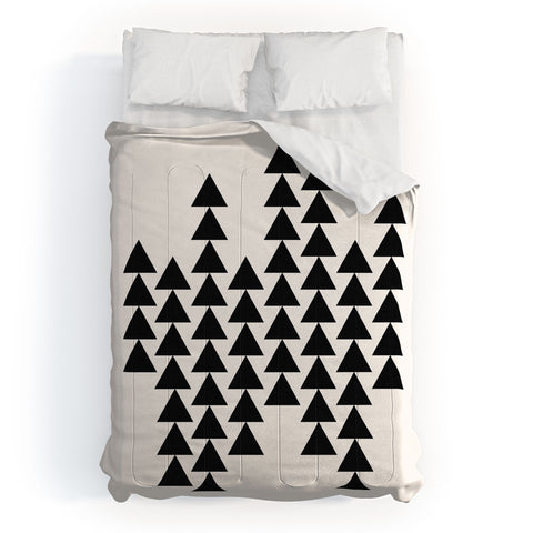 Holli Zollinger Arrowing Comforter