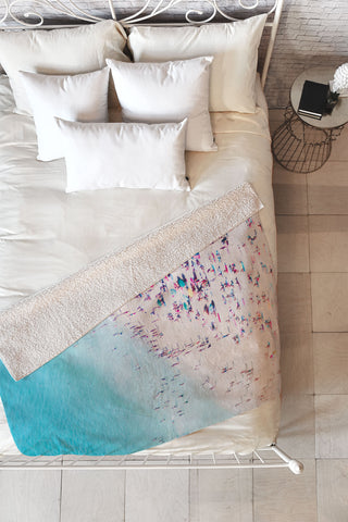 Ingrid Beddoes beach summer fun Fleece Throw Blanket