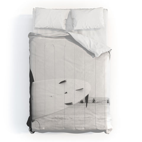 Ingrid Beddoes Catch a Wave IV Comforter