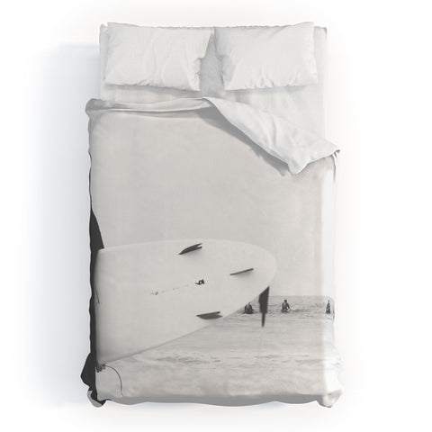 Ingrid Beddoes Catch a Wave IV Duvet Cover
