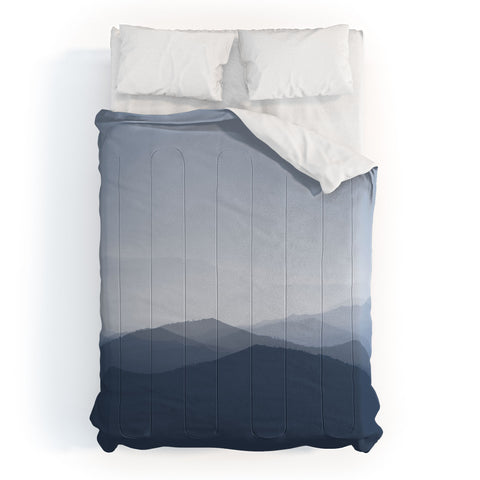 Ingrid Beddoes Hazy morning blues Comforter