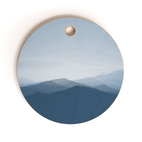 Ingrid Beddoes Hazy morning blues Cutting Board Round