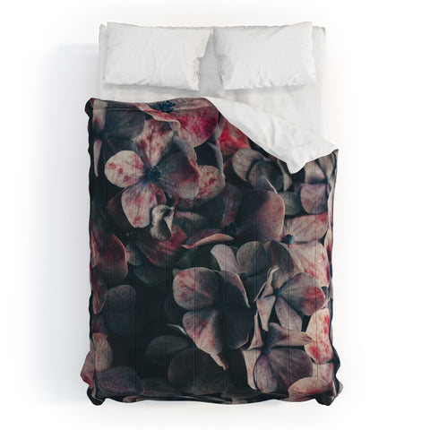 Ingrid Beddoes Hydrangea Moody Blues Comforter