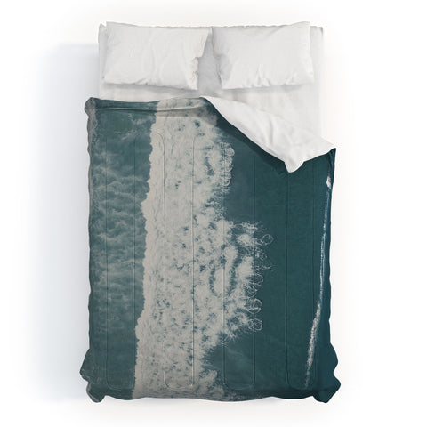 Ingrid Beddoes Surfing the Wave Comforter