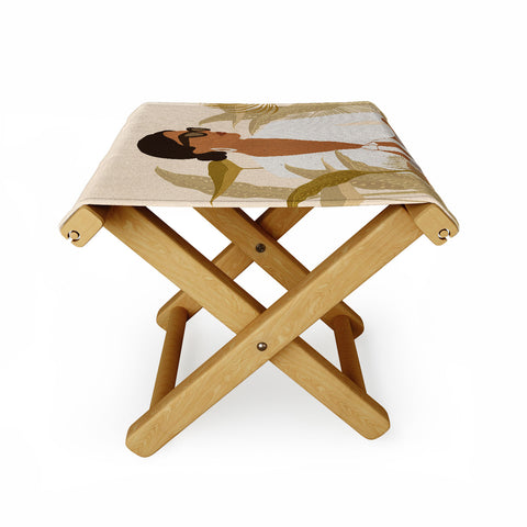 Iveta Abolina Arrian Flower Girl Folding Stool