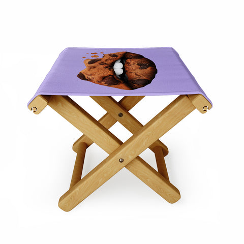 Jonas Loose Cookie Lips Folding Stool
