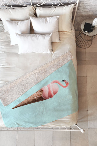 Jonas Loose Flamingo Cone Fleece Throw Blanket
