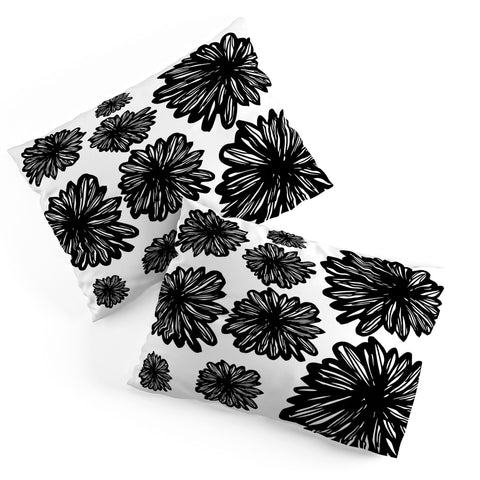 Julia Da Rocha Flores Negra Pillow Shams