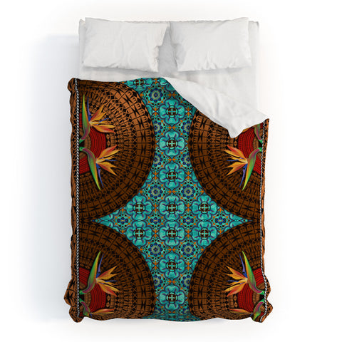 Juliana Curi maori3 Comforter