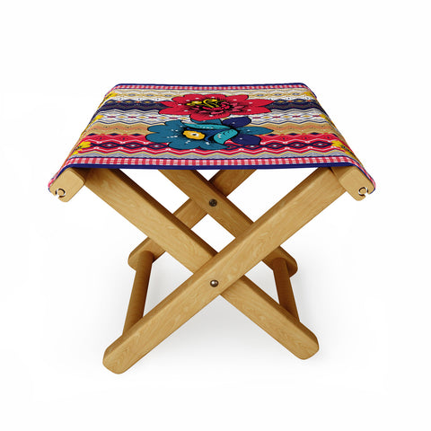 Juliana Curi Renda Flor Folding Stool