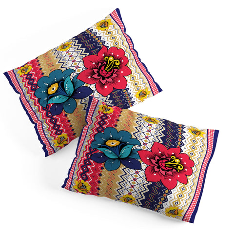 Juliana Curi Renda Flor Pillow Shams