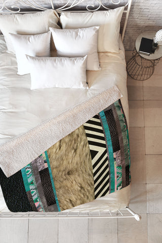 Kei Eudoxie Fleece Throw Blanket