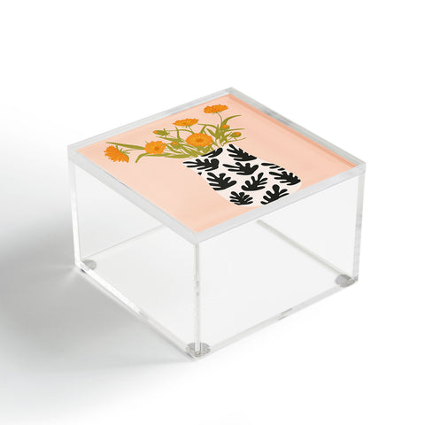 Lane and Lucia Vase no 28 with Heliopsis Acrylic Box