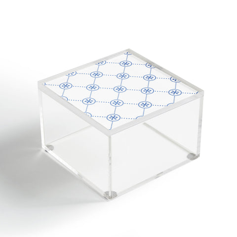 Lara Kulpa Quilted Snow Acrylic Box