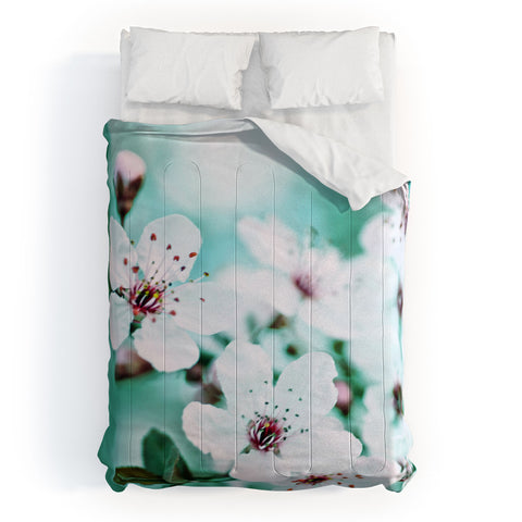 Lisa Argyropoulos Echo Comforter