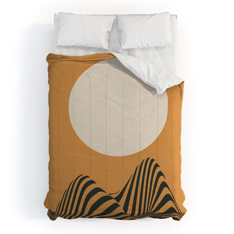 Little Dean Moon Mountain Comforter
