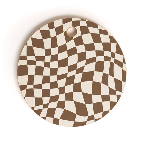 Little Dean Wavy brown checker Cutting Board Round