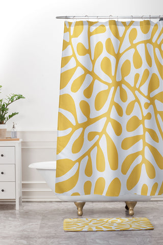 Little Dean Yellow crawler pattern Shower Curtain And Mat