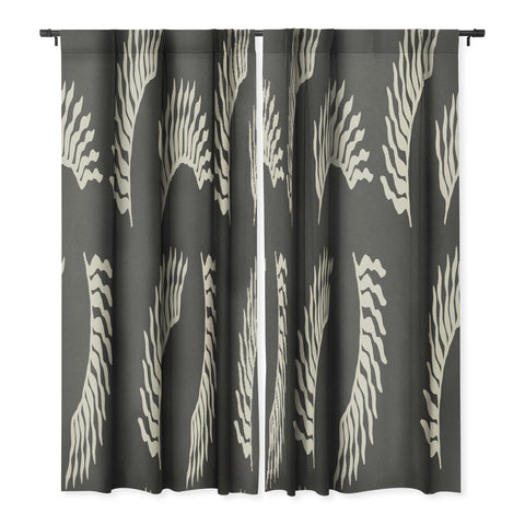 Lola Terracota When the leaves become wings Blackout Non Repeat