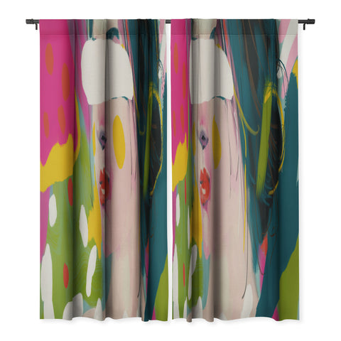 lunetricotee look at me woman portrait Blackout Non Repeat