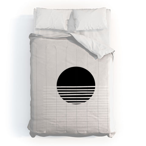 Mambo Art Studio Sunset Monochrome Comforter